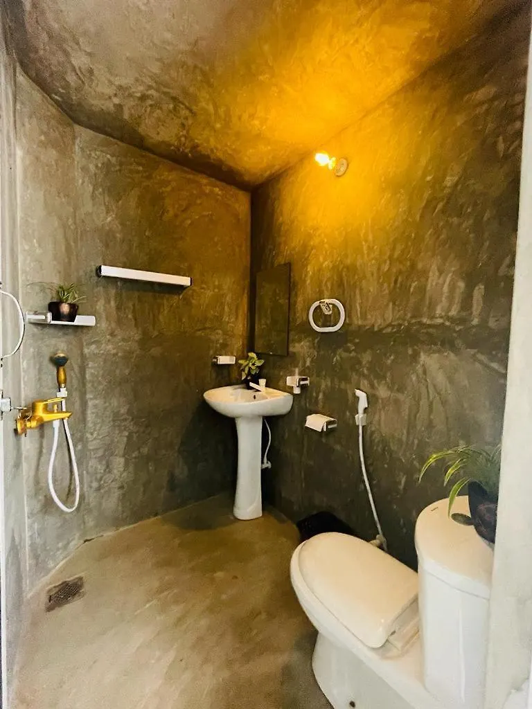 Winston Sea Front Villa Негомбо 0*,  Шри-Ланка