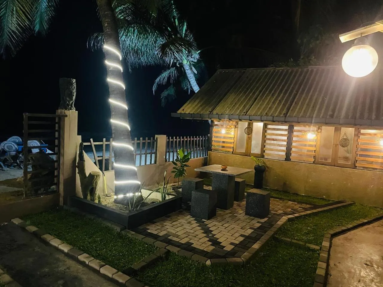 Гостевой дом Winston Sea Front Villa Негомбо Шри-Ланка