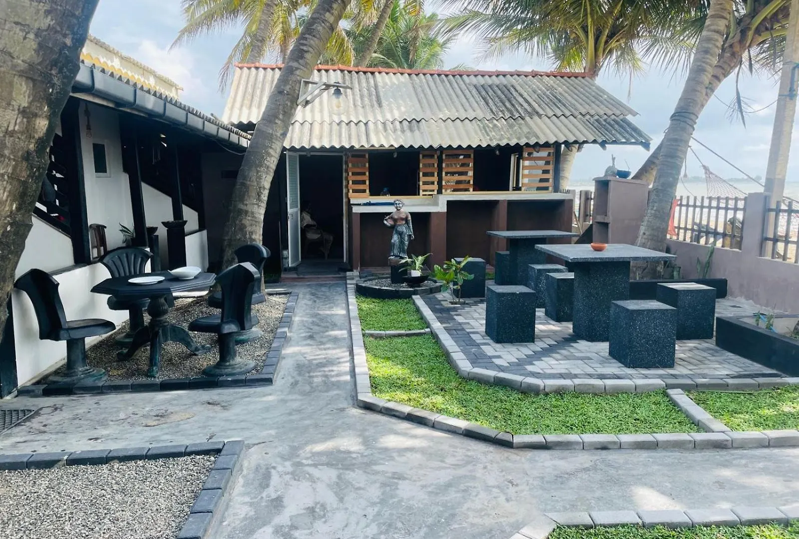Winston Sea Front Villa Негомбо 0*,  Шри-Ланка